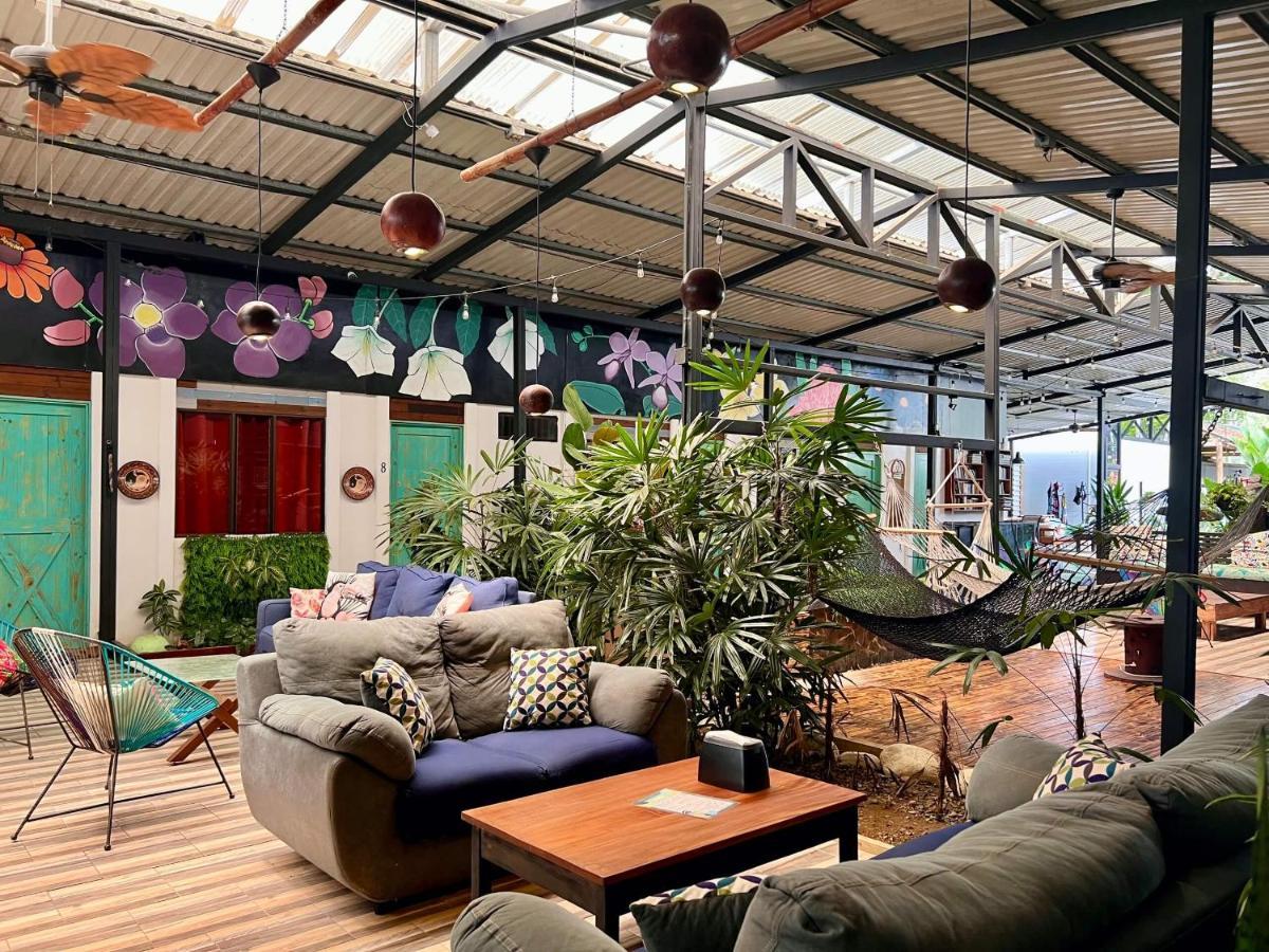 Tucan Hotel Увита Экстерьер фото